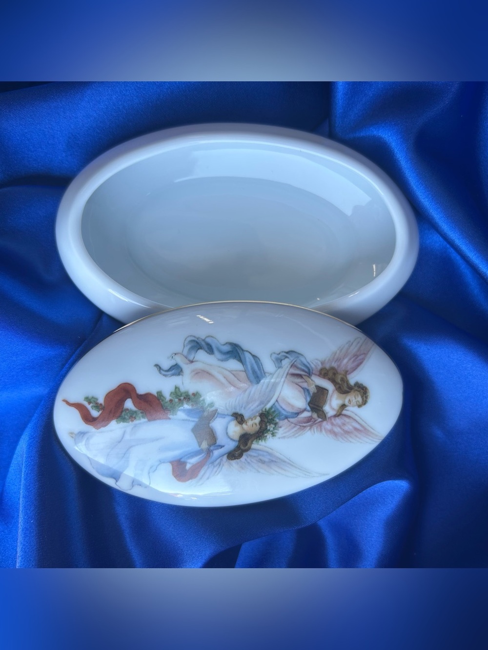 Angel Oval Box - Picture 9 of 14
